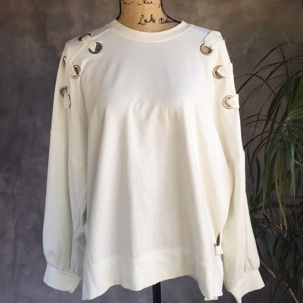 Very J White Top With Rivets and Ribbons NWT Sz M